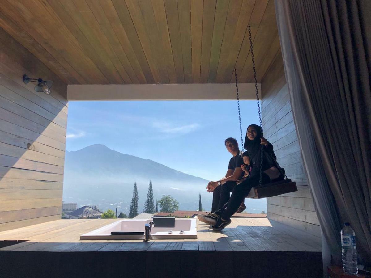 The Cendana Villa'S Batu  Exterior photo